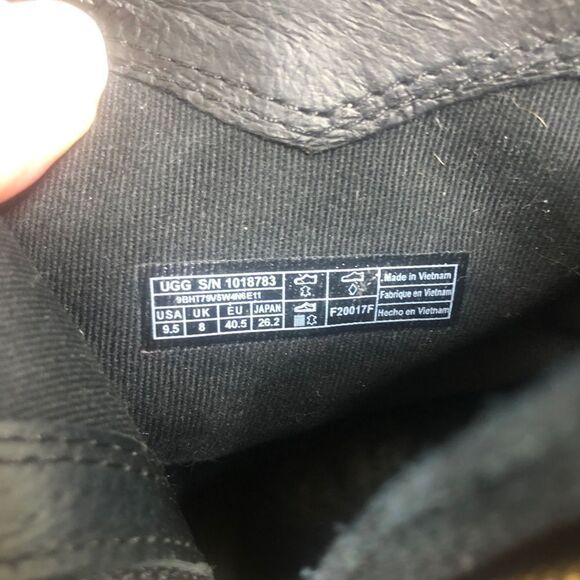 Ugg Fiase Whipstitched Suede‎ Leather Bow Boots 9.5 Heeled Booties Ankle Black - Picture 8 of 9